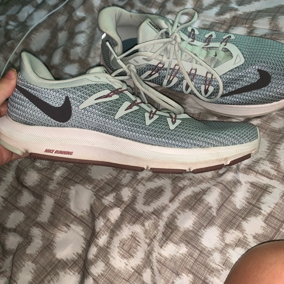 Nike running shoes - Picture 2 of 2